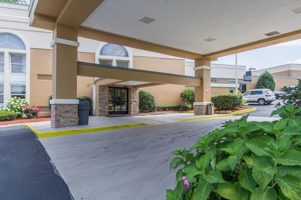 Greenridge Hotel Wickliffe المظهر الخارجي الصورة